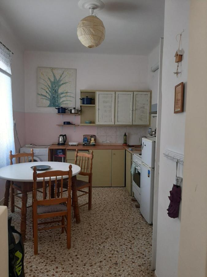 Retro Comfy Home Near Monastiraki เอเธนส์ ภายนอก รูปภาพ